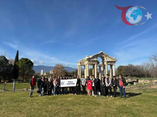 ADÜ Öğrencileri Afrodisias Antik Kenti'nin Tarihi Büyüsünü Keşfetti