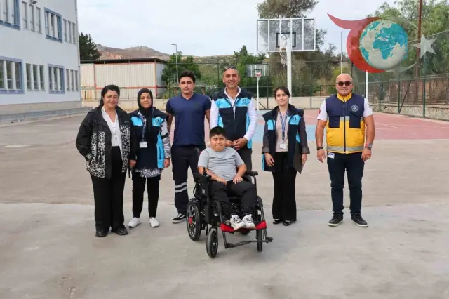 Bodrum Belediyesi Engelli Vatandaşlara Akülü Sandalye Desteği Sağlıyor