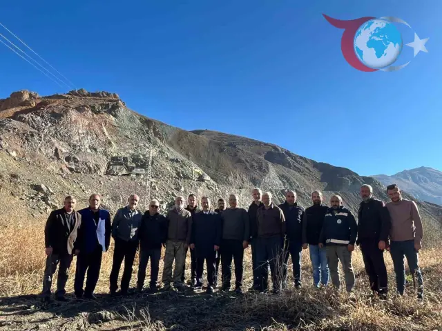 Erzincan'da Yol ve Hizmet Çalışmaları Hız Kesmeden Devam Ediyor