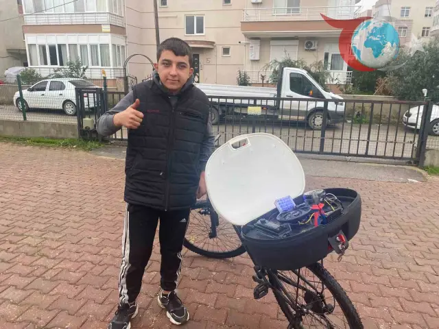 Antalya'da Genç Dahinin Müzik Tutkusu