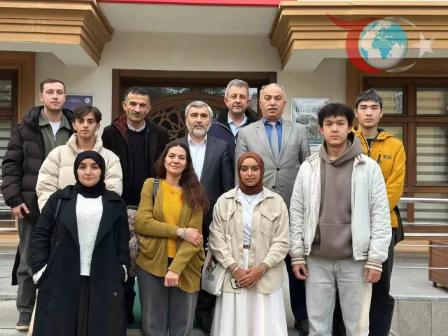 Eskişehir Uluslararası Öğrenci Derneğinden İl Müftüsüne Anlamlı Ziyaret