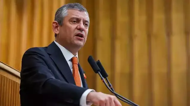 CHP Heyeti Anıtkabir Ziyaretinde Özel'e Destek Mesajı Verdi
