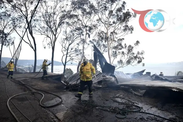 Avustralya'da Alevlerle Mücadele: Yeni Güney Galler'de Yıkıcı Orman Yangınları