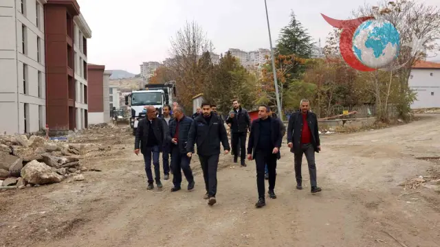 Akçadağ'da Kentsel Dönüşüm Hızla Devam Ediyor: Modern ve Güvenli Yaşam Alanları İnşa Ediliyor