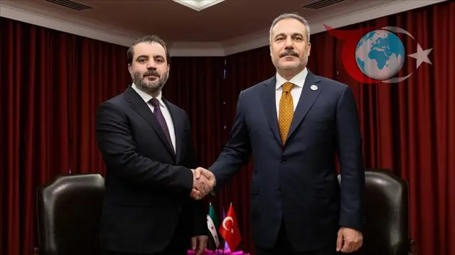 Türk ve Suriyeli Bakanlar Doha'da Bir Araya Geldi: Bölgesel İşbirliği Mesajı