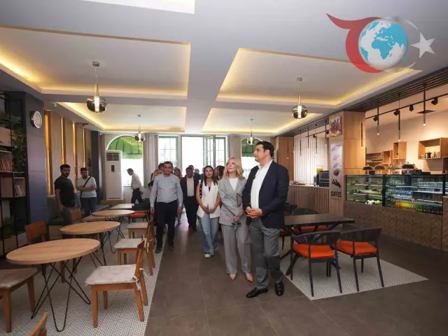 Şehitkamil Belediye Başkanı Umut Yılmaz GÖLBUCKS Kafe ve Çamaşırhaneyi Ziyaret Etti