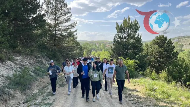 Kütahya’nın Dumlupınar ilçesinde "Adım Adım Sağlık" Yürüyüşü Düzenlendi