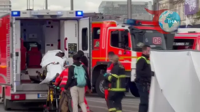 Hamburg Tren İstasyonunda Bıçaklı Saldırı: 12 Yaralı