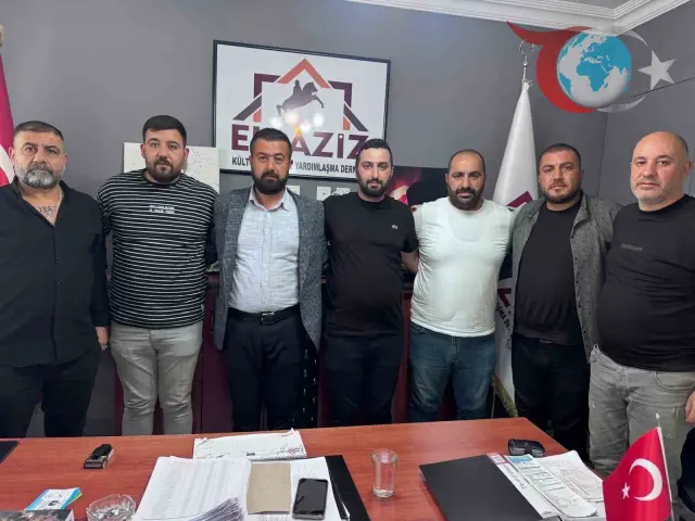 El-Aziz Der, Elazığspor-Vanspor FK Maçı Öncesi Bin Adet Bilet Dağıttı