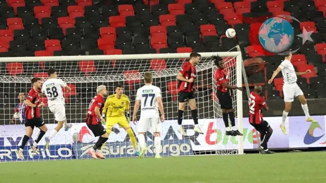 Gaziantep FK ve Kasımpaşa Berabere Kaldı