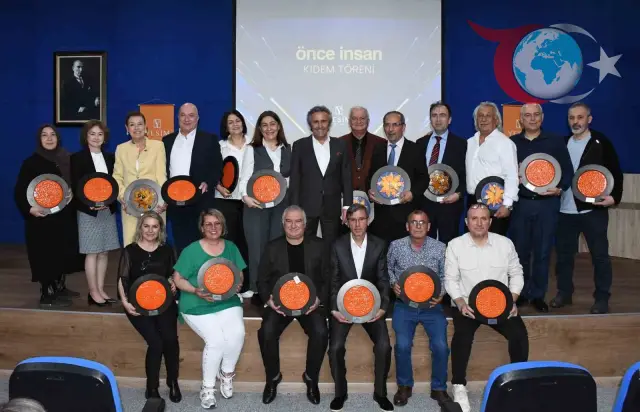 Yeşim Grup’ta Kıdem Törenleri ile Çalışanlara Ödül Yağdı