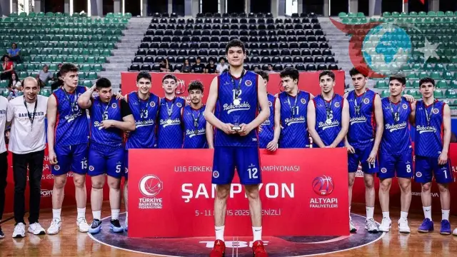 Bahçeşehir Koleji Genç Basketbol Takımlarından Başarılı Sezon
