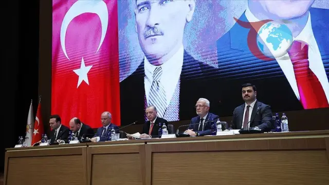 Ankara AK Parti Konferans Salonu'ndaki Toplantı Ne Kadar Sürdü?