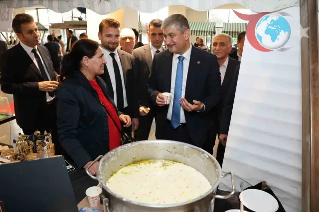 Karabük'te Yöresel Lezzetler Şenliği Renkli Görüntülere Sahne Oldu