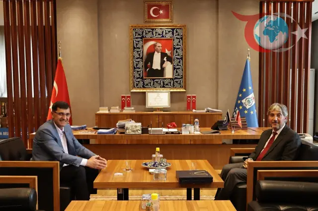 Kütahya'da Eğitim İçin Güç Birliği: Başkan ve Müdürden Ortak Çalışma