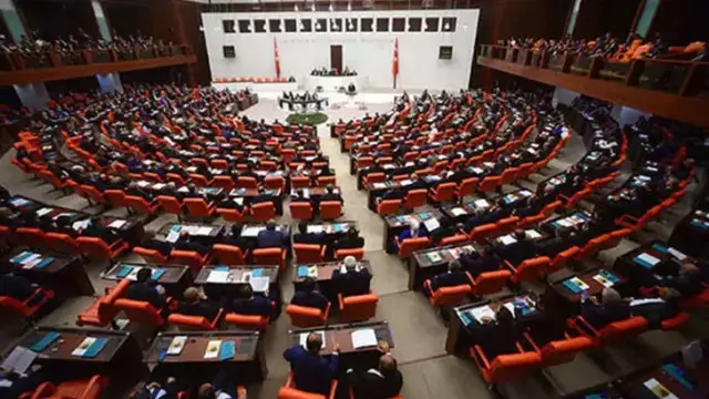 AK Parti TBMM Grubu Yönetiminde Devam Kararı