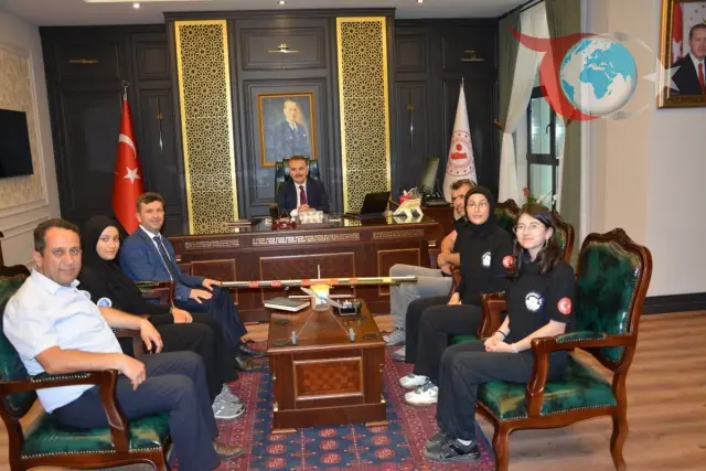 Edremit Anadolu İmam Hatip Lisesi Öğrencilerinden Büyük Başarı