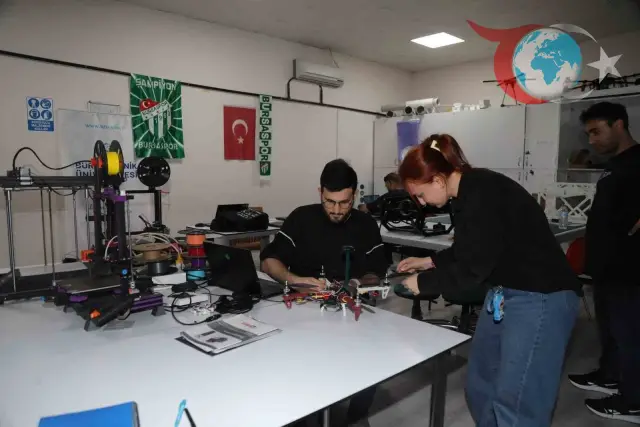BTÜ Öğrencilerinin TEKNOFEST Heyecanı: Yerli ve Milli Ürünlerle Zirveye Doğru