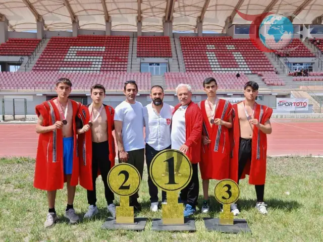 Elazığlı Güreşçilerden Türkiye Şampiyonasında Önemli Başarı