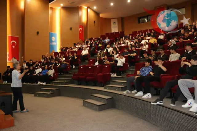 Öğrencilere Sınav Stresini Yenme Yolları Anlatıldı
