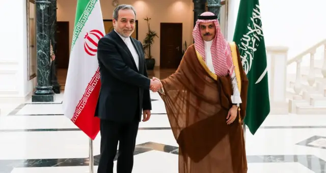 İran Dışişleri Bakanı, Suudi Arabistan'da İkili İlişkileri Ele Aldı
