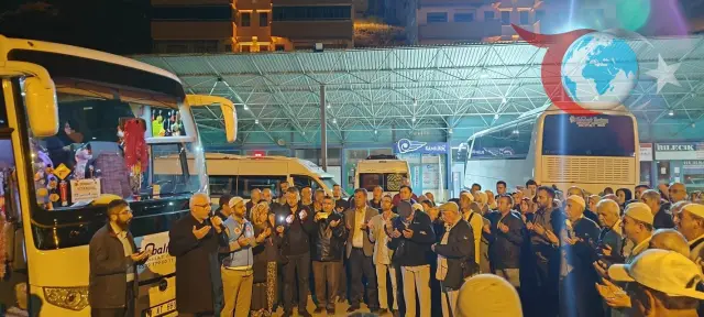 Bilecik'ten Hacı Adayları Duygusal Törenle Uğurlandı