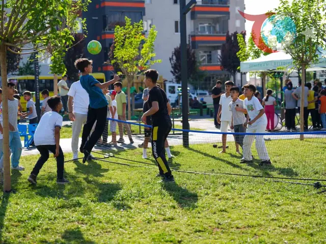 Şehitkamil'de Çocuk Şenlikleri Renkli Başladı