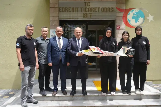 Edremitli Öğrencilerden Robot Yarışmasında Büyük Başarı