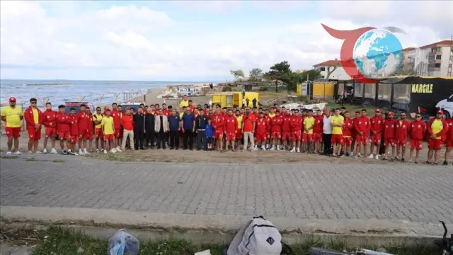 Sakarya sahillerinde cankurtaranlar göreve başladı