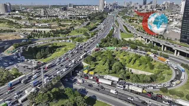 Bayram Tatili Öncesi İstanbul Trafiği Yoğunlaşıyor