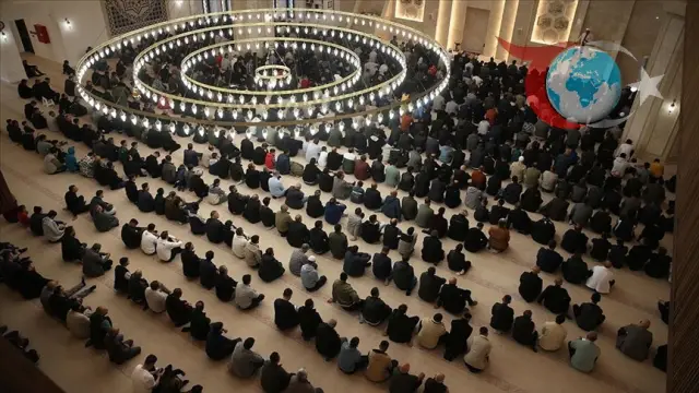 Başkent Ankara'da Bayram Namazı Coşkusu