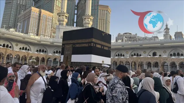 Mekke'de Hacı Adayları Arafat ve Müzdelife'de Manevi Yolculuklarına Devam Ediyor