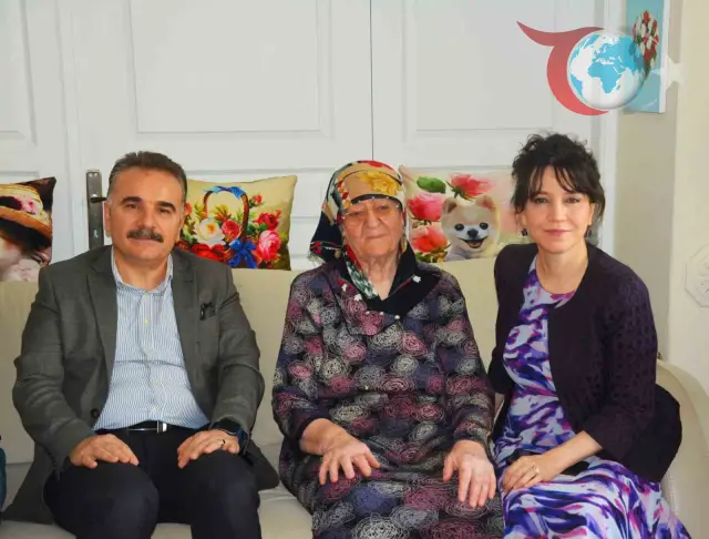 Kaymakam Odabaş'tan Edremit'teki Şehit Ailelerine Duygusal Bayram Ziyareti