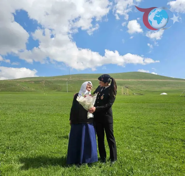 Ağrı'da Jandarma'dan Şehit Ailelerine ve Gazilere Bayram Ziyareti
