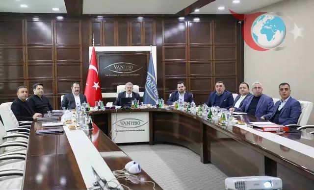 Azerbaycanlı İş İnsanları Van'da Bir Araya Geldi