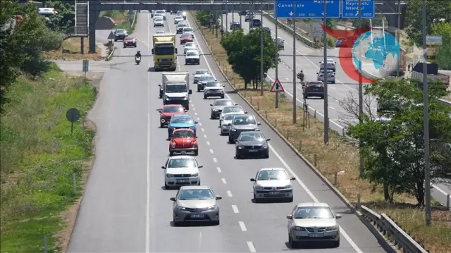 Bayram Tatilcilerinin Dönüş Yolculuğu Yoğun Trafikle Devam Ediyor