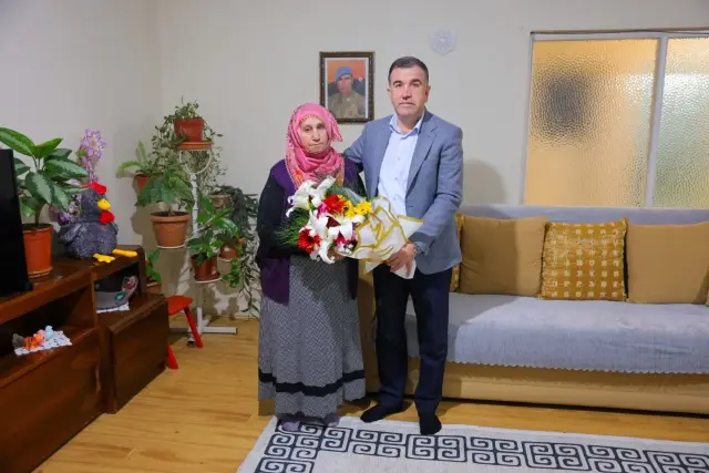 Vali Eldivan, Şehit ve Gaziyi Evlerinde Ziyaret Etti