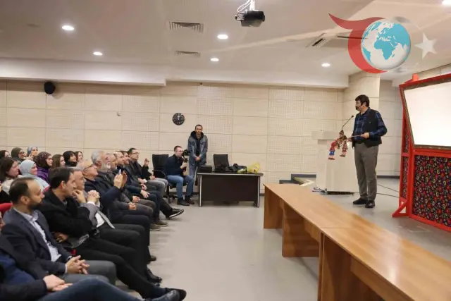 Karagöz ile Hacivat, Gençlerle Buluşarak Kültürel Mirası Yaşatıyor