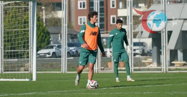 Bursaspor, Aliağa FK Maçı İçin Hazırlıklarını Sürdürüyor
