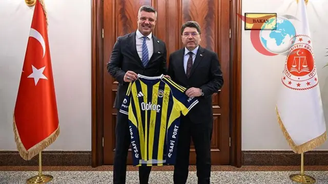 Bakan Tunç ve Fenerbahçe Başkanı Sadettin Saran Bir Araya Geldi
