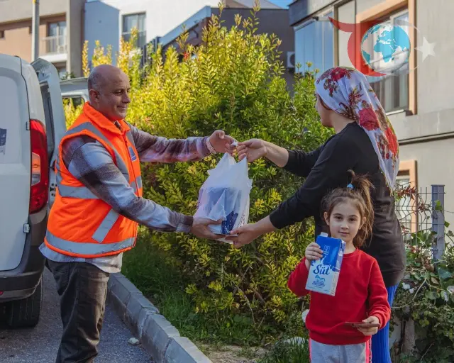 Sosyal Fayda İçin Kuşadası Belediyesi'nden Süt Destek Programı
