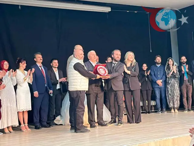 Kütahya'nın Düğün Gelenekleri Tiyatro Sahnesinde Hayat Buldu