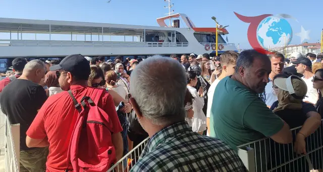 İstanbul’da Bayram Tatilinin Son Günü: Adalar’a Yoğun İlgi