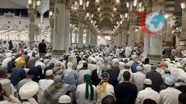 Hacılar Medine'de Ruhani Yolculuğa Başladı