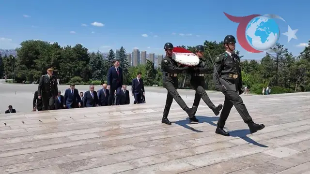 Bakan Yılmaz Tunç ve HSK Üyelerinden Anıtkabir Ziyareti