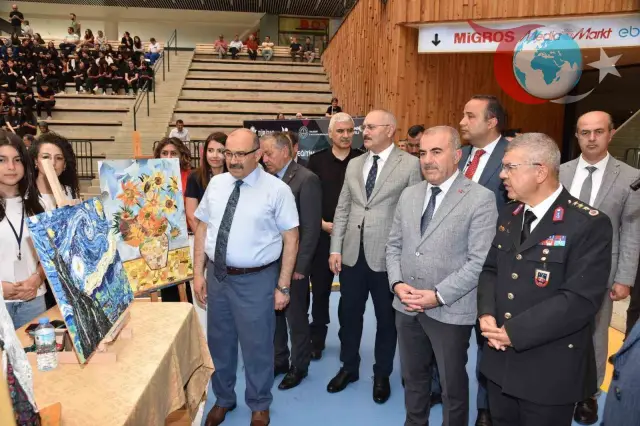 Balıkesir'de Bilim Coşkusu: 4006-C Bilim Fuarı Festivali Buluşması