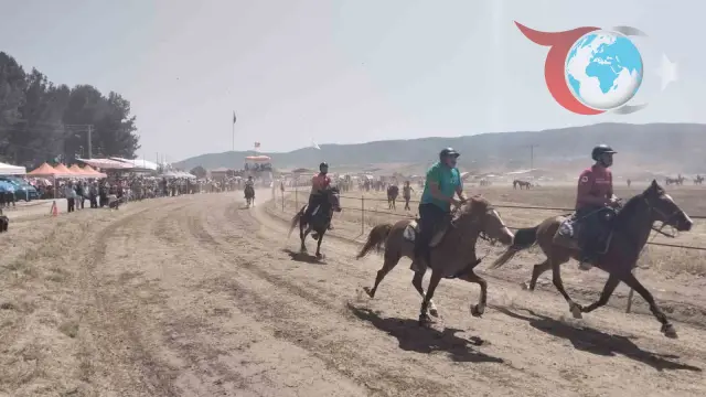 Baklan'da Geleneksel Rahvan At Yarışlarıyla Unutulmaz Bir Şölen Yaşandı