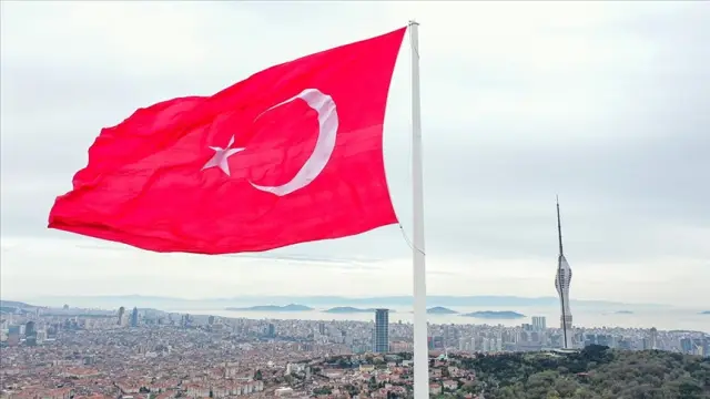 Terör Örgütü PKK'nın Feshi ve Silah Bırakma Kararı Kamuoyunda Yankı Buldu