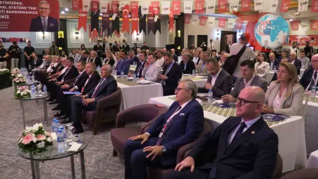 CHP'li Belediye Başkanları Bandırma'da Buluştu