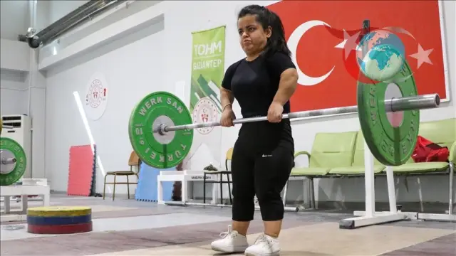 Engel Tanımayan Şampiyon: Esra Nisa’nın Başarı Öyküsü